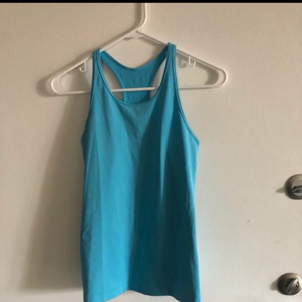 Underarmour women’s workout tank size XS